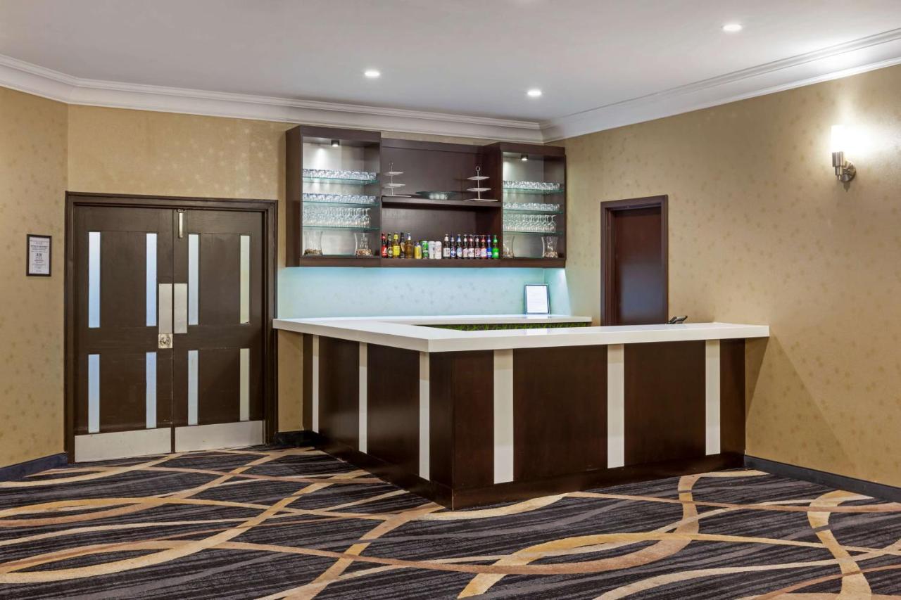 Best Western Plus Leamington Hotel & Conference Centre Экстерьер фото