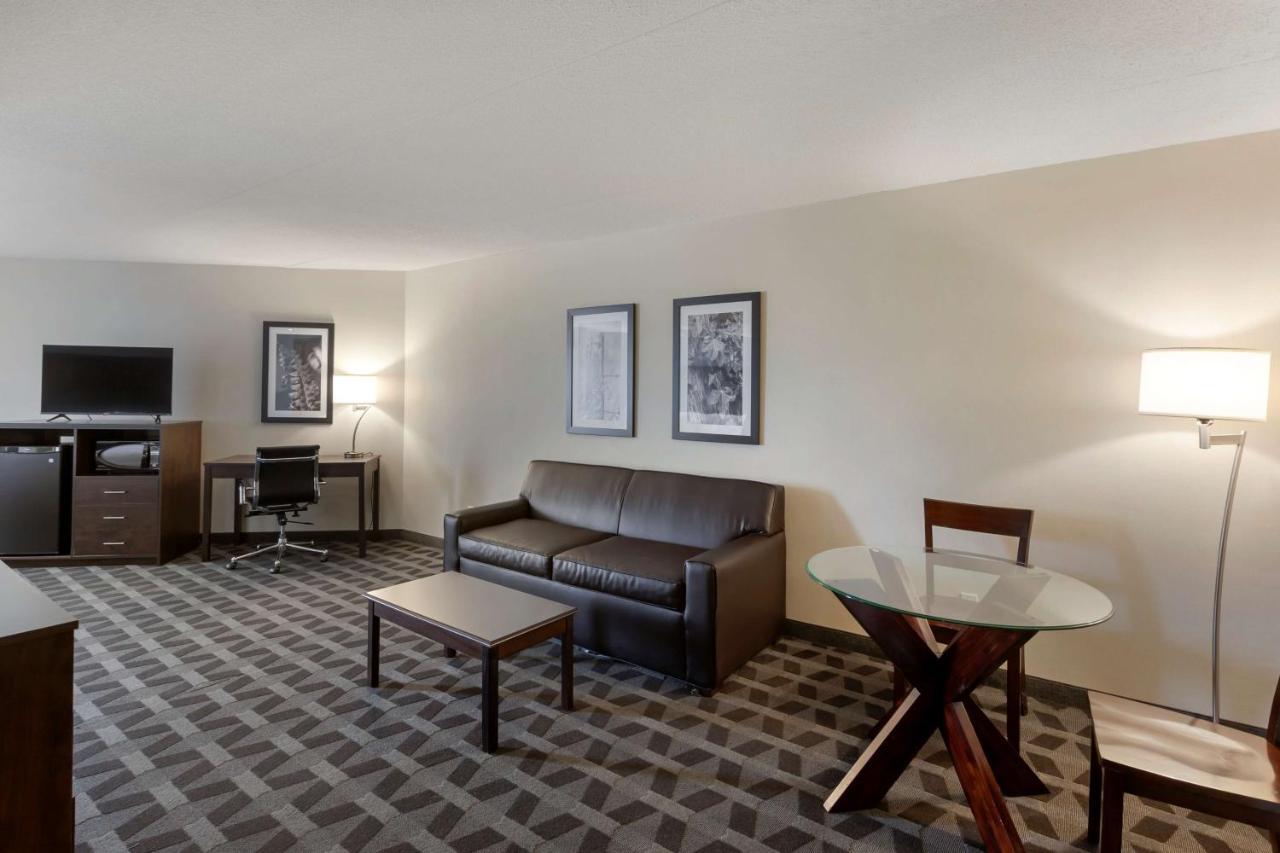 Best Western Plus Leamington Hotel & Conference Centre Экстерьер фото
